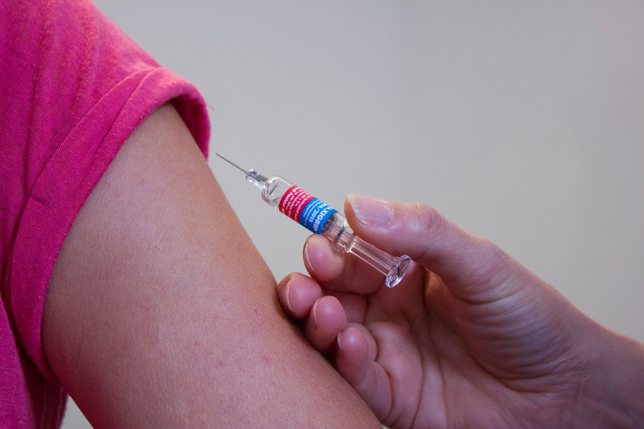 病気の子どもの、治療によって失われたワクチン再接種助成問題について