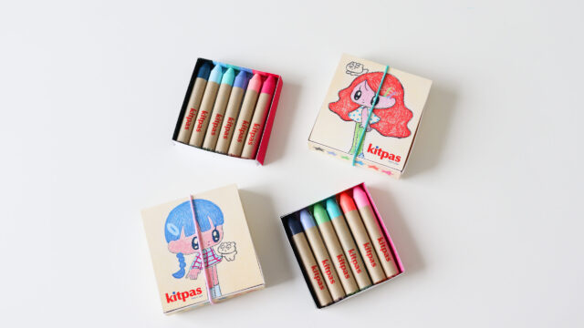 窓に描いて水で消せる「キットパス」
