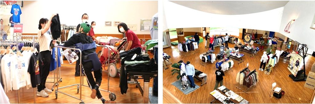 医療福祉施設内のライトオン出張店舗で、車いすの利用者が服を選ぶ様子