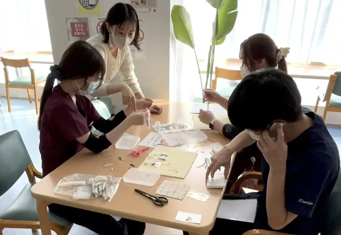 耳に穴を開けない「マイヤリング」制作